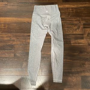 Light grey cheetah print Lululemon align leggings